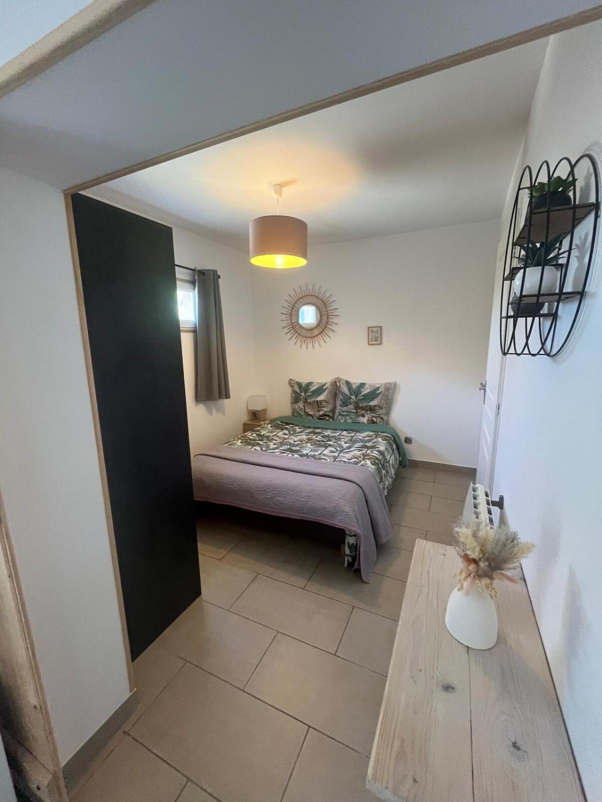 Studio Cosy Avec Climatisation Et Terrasse Malataverne 外观 照片